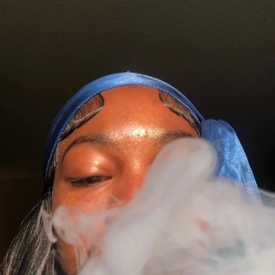 @P_ISLIVE Hostess GIRLMOM🩷🌸💋| 22 | ♏︎| Idiosyncratic Individual | Creative/Writer/Composer/Poet/Gamer