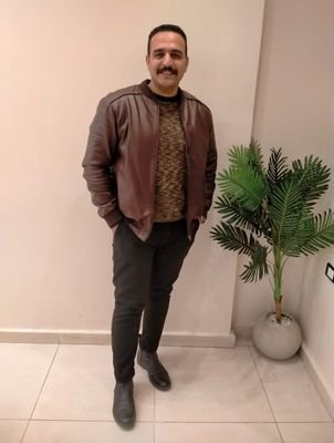 ealam712's profile picture. Graduated FCMU 🎓 . الي قلبه خفيف رزقه ضعيف