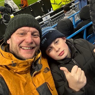 husband to @sarahroyle proud father Leo,Hallie ,Libby, & Rory business owner Manchester Cooling & Refrigeration..Fucking love MCFC 📷manchestercooling #sobriety