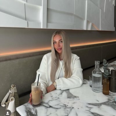 Business Woman 👩💼 Trust is the key factor when doing business. New Account 🇬🇧 A Single Mother of two beautiful angels 💕😍 “ I TAKE PLEASURE IN MY JOB “