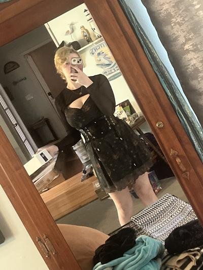 betty3220292716's profile picture. 