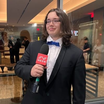 @MDC_sports Staff Writer
@wmuasports Aspiring Broadcaster
Wakefield 24' UMass 28'