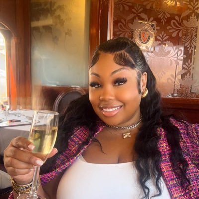 MzDouglas's profile picture. Imperfection is beauty, madness is genius and it's better to be absolutely ridiculous than absolutely boring.-Marilyn Monroe