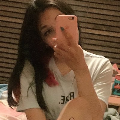 inessvill's profile picture. ☀️☀️☀️