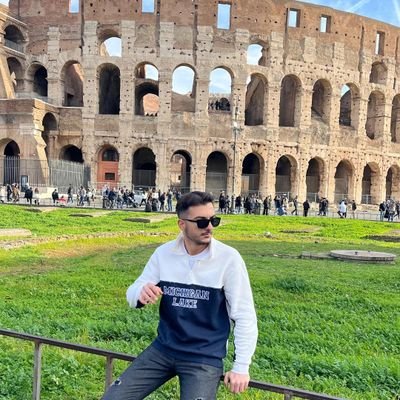 bariskarlidag3's profile picture. karıma aşığım