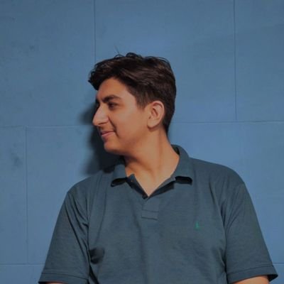 Soroushzz's profile picture. 𝙰 𝚛𝚊𝚗𝚍𝚘𝚖 𝚙𝚎𝚛𝚜𝚘𝚗 𝚒𝚗 𝚊 𝚛𝚊𝚗𝚍𝚘𝚖 𝚠𝚘𝚛𝚕𝚍