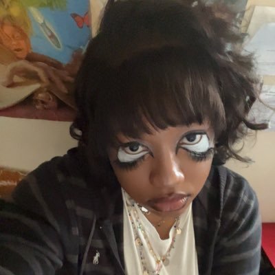 snotsbabymomma's profile picture. 18
