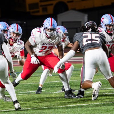 AC Flora High School// C/O 2027// 6’5 290.// 2 Sports Athlete// ID# NCAA2304886864// RT// 3.5 https://t.co/qxh9WmeMCk 803 849-5428 7 🏈offers/