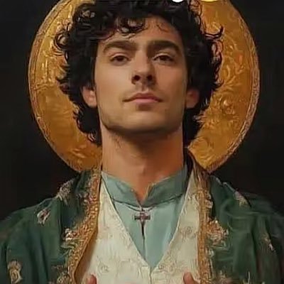 lainie_h's profile picture. She/Her