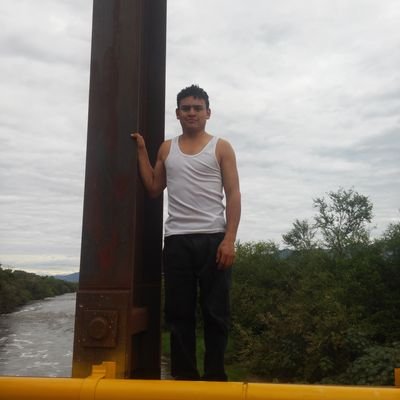 AMIGABLE Y AMANTE A LOS VIDEOJUEGOS
