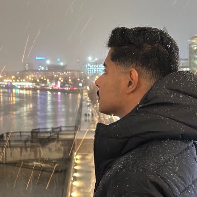 خريج جامعي أطمح للأفضل مُهتم بالتقنية والتحول الرقمي .. اذا دخلت هنآ ادعي لي 🙏🏻❤️.