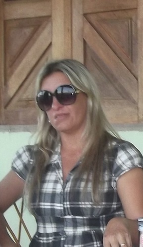 Jamais ame o próximo como a ti mesmo. O amor próprio tem que estar acima de todas as pessoas. Primeiro você, depois o mundo :D