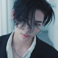 R★ (@rainonsundayyy) 's Twitter Profile
