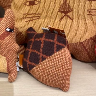 SandlSup's profile picture. 주식 $TSLA $AAPL $RACE 장기 투자자, ETF, 부동산, 흥미로운 것에 관심많음, INTJ , 스크랩