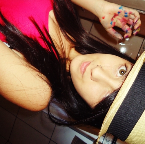Sou como você me vê. Posso ser leve como uma brisa ou forte como uma ventania, depende de quando e como você me vê passar.