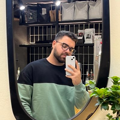 mos_shafa's profile picture. کصشر مینویسم که تو دلم نمونه😪   https://t.co/PlXk7ksDvl