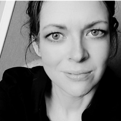 annasangefred's profile picture. Kommunikativ art director. Jag twittrar och retwittrar om det som faller mig in. Inte konstigare än så.