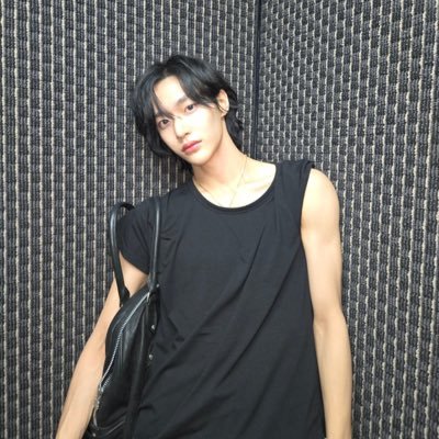 Briizeoneof's profile picture. 