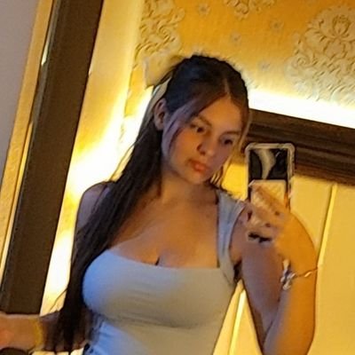 savyyyxox's profile picture. 🏒🧡🏎