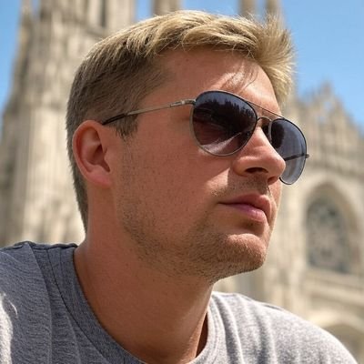 MarcinM47610271's profile picture. Konserwatywny punkt widzenia na świat. Zwolennik suwerenności i unii suwerennych państw.