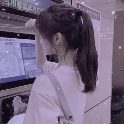 EHashizaki9324's profile picture. 私は日本の大阪出身で、身長168cm、活発で明るい性格です。居酒屋に行って友達を作るのが好きです。