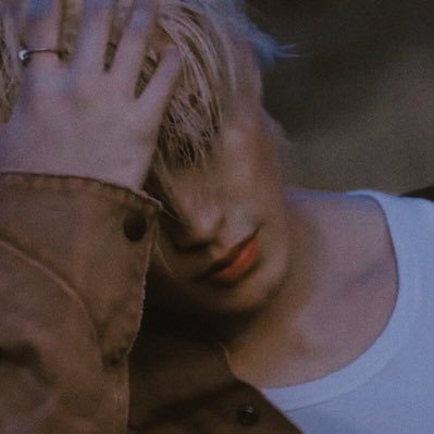 Helloaugust03's profile picture. 