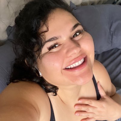 Hi,I’m jayla your favorite internet girl who love to fulfilling your kinks as well as exploring my On my own ,follow me on my Facebook Jayla tacha