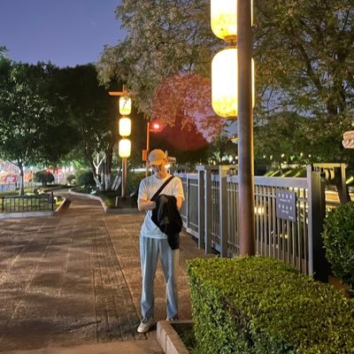 zVW7sVPz0f90036's profile picture. 