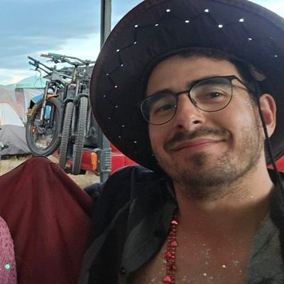 OshieMatthew's profile picture. Ive sat in the window seat of so many planes and so many trains, one place will never feel like home again.