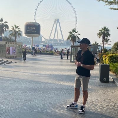 LookAtLewNow's profile picture. Here for the good vibes... LFC ❤️