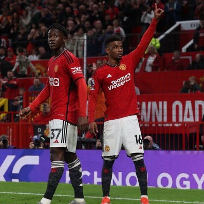 part_h8's profile picture. #DaBears/#SeeRed/#mufc👹/#GoPies ⚫⚪ 
Amad, J cole, Buzelis, Odunze, Zampa and Daicos enjoyer.