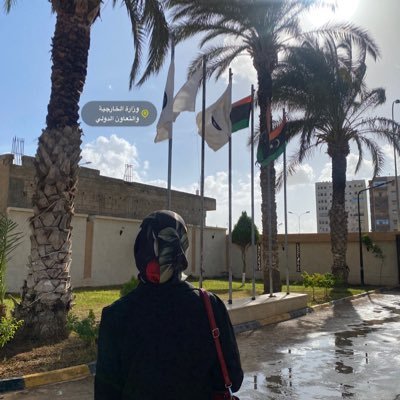 HudaAlmn's profile picture. الذي لا يستطيع قيادة نـفسـه سيبقي عبــداً ,Diplomacy👩🏻‍💼🌎