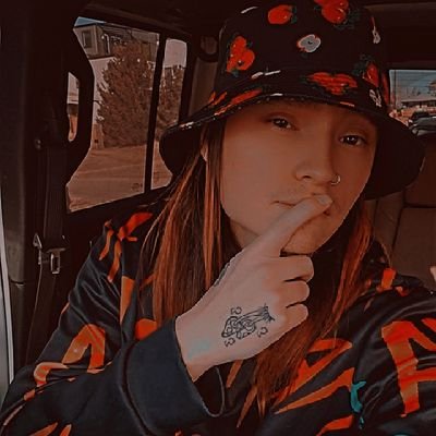 Full time streamer! party vibes! Loving life and having fun!