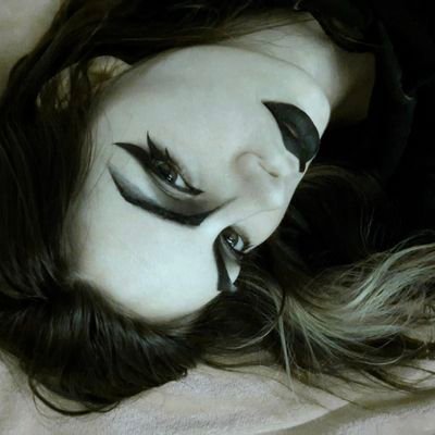 prncssxn's profile picture. i ♡ horror + homosexuality + old men + blood