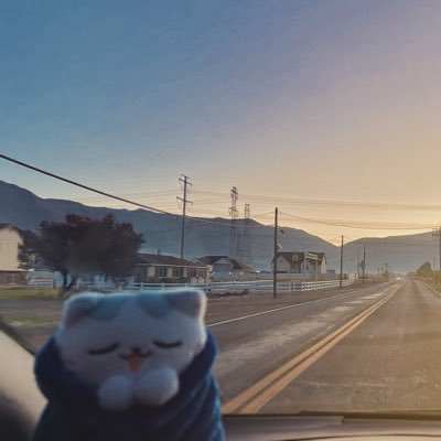 oriondraws's profile picture. artist & musician - 17