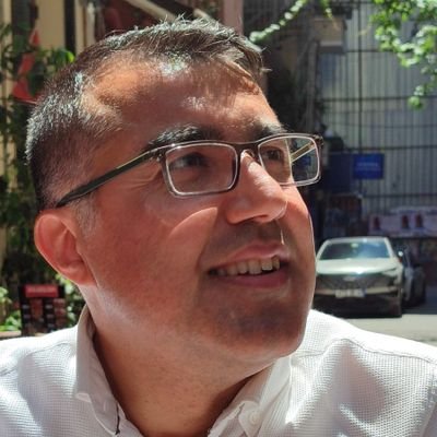 Magazin Mahallesi ile Magazin Portalı'nın kurucusu ve YENİÇAĞ Gazetesi Magazin yazarı...