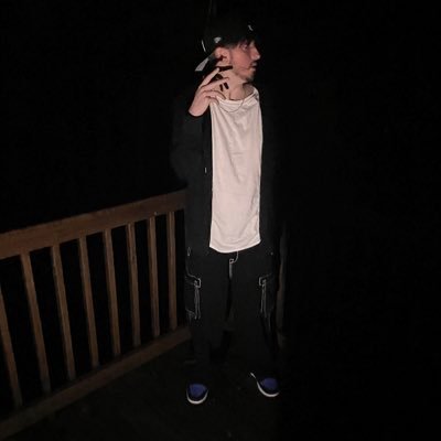 lo_life0's profile picture. 