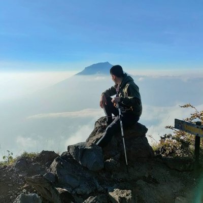 Percayalah bahwa Gunung itu tempatnya, untuk bercerita tentang hari harimu