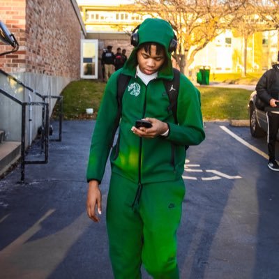 St Mary’s high school, St. Louis ‘25, 6’4 sg-pf