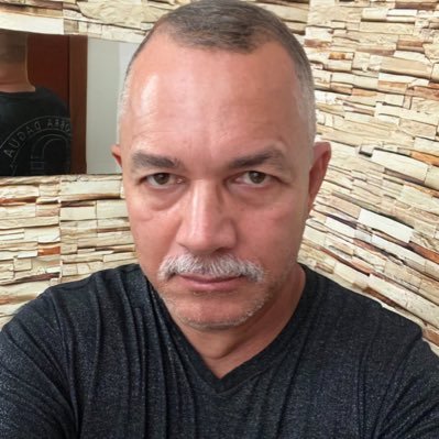 É uma longa história, vem comigo no caminho eu te explico!