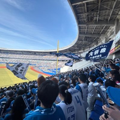 1DpGX5Dpm718408's profile picture. 06年プレーオフから #lovefighters ファイターズを熱烈応援肯定するアカウント。主に関東近郊が守備範囲。愚痴も批判も書くけれど、ファイターズへの無償の愛を注ぎ続けます！ #21,#43,#61,#64,#99,#90(41),#80(1)