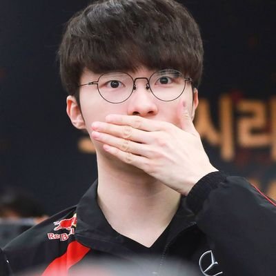 gg5eeee's profile picture. 