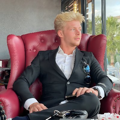 renslaros's profile picture. Human