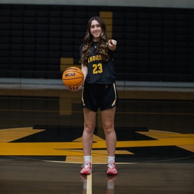 #23•Victor J. Andrew HS• 2026• 4.00 GPA|Illinois Dream AAU •| maggie.metz070108@gmail.com