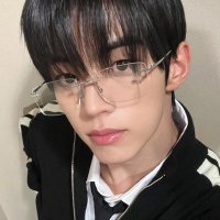 Tobias (@houroes) 's Twitter Profile