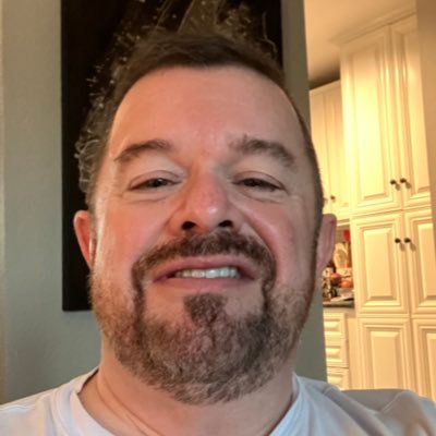 Horny guy admiring hot men. I appreciate all men in all shapes, sizes, colors & ages. My likes, retweets, & attraction tends toward mature darker men