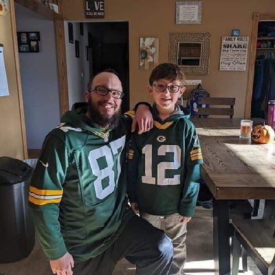 jonhole86's profile picture. Fan of Packers, Brewers, Bucks, WWE (Not Sami Zayn), and Badgers.