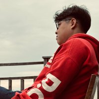 Kris Wang (@hhoangkhang1) 's Twitter Profile