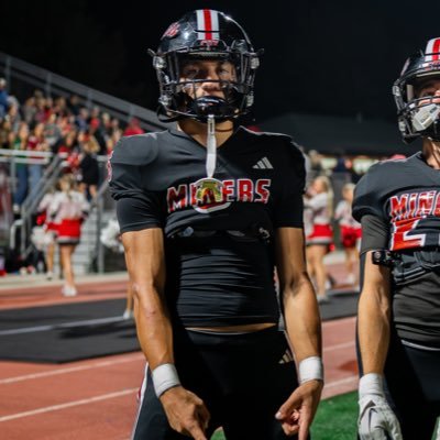 2026 DB || 5’11”- 170 || Vert: 33.9 || Bench:185lbs x 11 || 5/10/5: 4.45 || 3 Cone (L): 7.09 || Broad Jump: 9’3”/111” || Football || AAA Hockey || GPA: 3.4