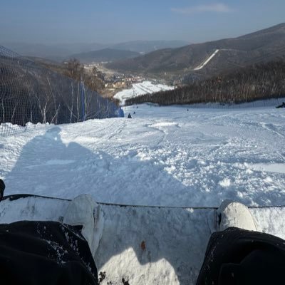 huang988751's profile picture. 